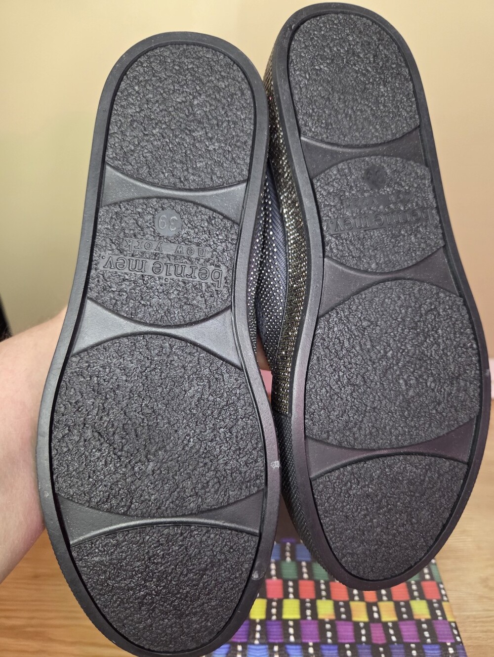 Bernie Mev Glamour Rhinestone Embellished Slip-On Sneakers Grey Sz 39 ( 8.5 - 9) - Picture 9 of 10